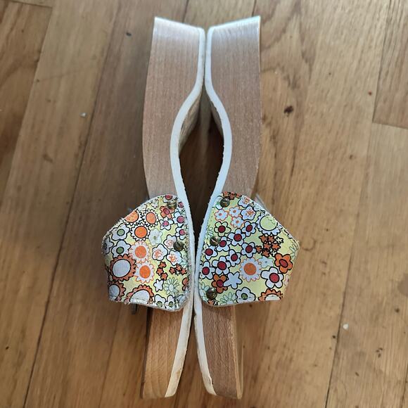 Dr. Scholls Original 10? Exercise Sandals Clogs Floral Daisy Wooden Sole Boho - Picture 8 of 16
